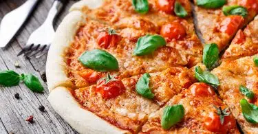 pizza cuite congelée