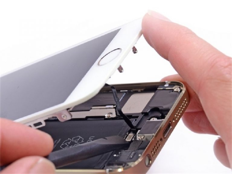 Comment ouvrir un iPhone ? EuroZine