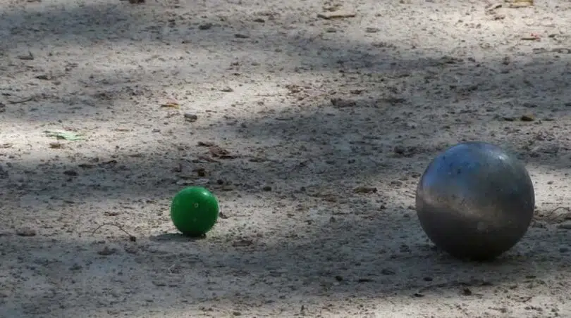 Pétanque avec la marque de boules les Boulenciel