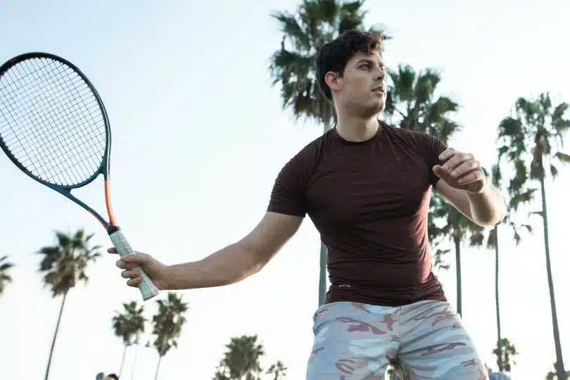 Un joueur de tennis